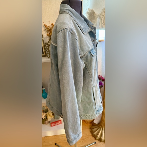 SWEETHEART LA 2X FRINGED BUTTON UP DENIM JACKET IN LIGHT WASH Cowgirl 90’s - Picture 3 of 13